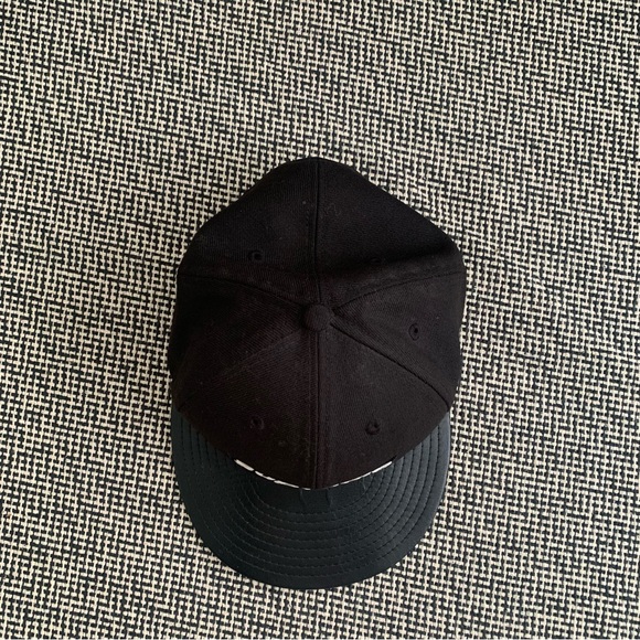 Authentic Supreme Leather Hat - Picture 5 of 8